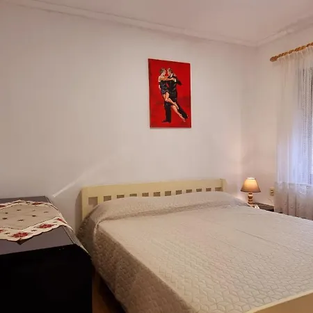 Bezhani Villa Golem (Tirana)