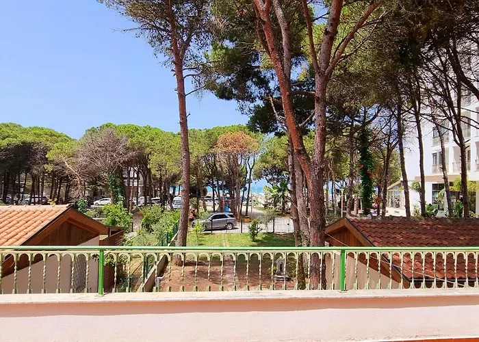 Bezhani Golem (Tirana)