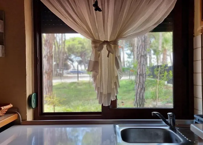 Bezhani Villa Golem (Tirana)