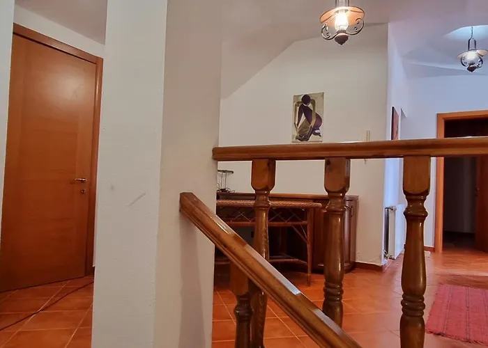 Bezhani Golem (Tirana)